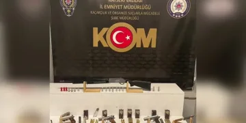 FETÖ’nün sözde “Bölge Talebe Mesulü” yakalandı: 2 gözaltı