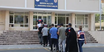 FETÖ’nün sözde “Bölge Talebe Mesulü” yakalandı: 2 gözaltı