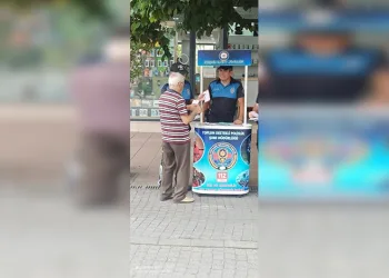 Polisten vatandaşlara ‘yasa dışı bahis’ ve ‘dolandırıcılık’ bilgilendirmesi