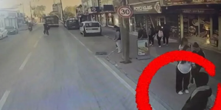 Bursa’da palet fabrikasında yangın