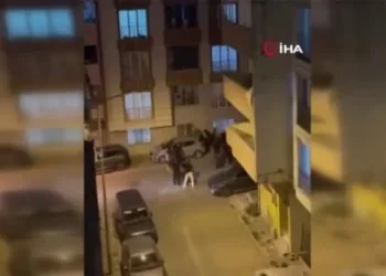 Düğünde laf atma nedeniyle çıkan tartışmada ortalık savaş alanına döndü