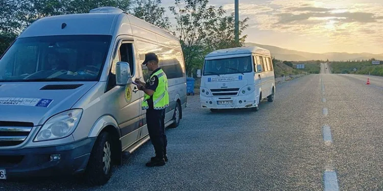 Mersin’de 14 ile 15 yıl arasında hapis cezası bulunan 3 şahıs yakalandı