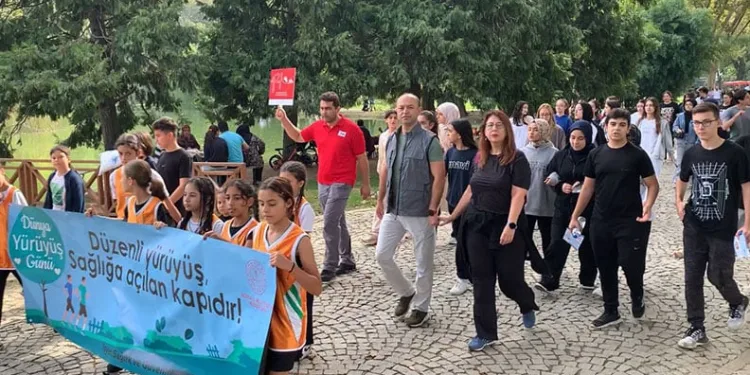Bursa’da Dünya Yürüyüş Günü etkinliği