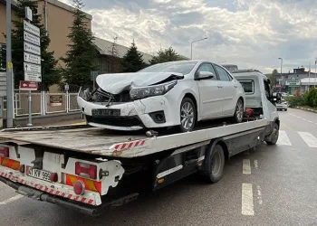 Mersin’de boya atölyesinde patlama: 1’i ağır 3 yaralı