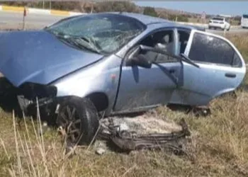 Konya’da devrilen otomobilin sürücüsü yaralandı