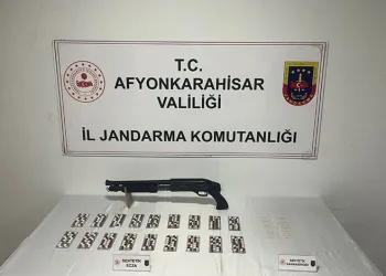 Öğrenciler ile terör örgütü mensuplarını buluşturan dernek yöneticisi yakalandı