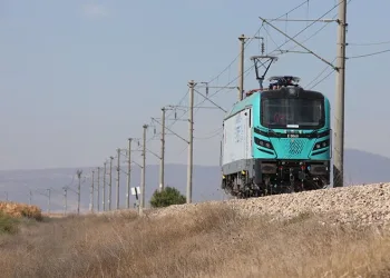 Yerli lokomotif 2025’te raylarda olacak