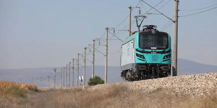 Yerli lokomotif 2025’te raylarda olacak