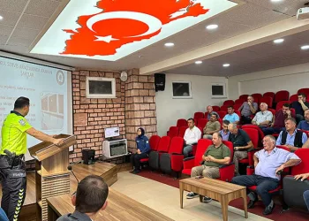 Uyuşturucu operasyonunda tırda 345 kilo skunk ele geçirildi