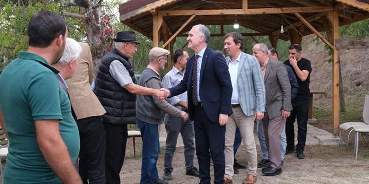 Alper Taban vatandaşlarla buluşuyor
