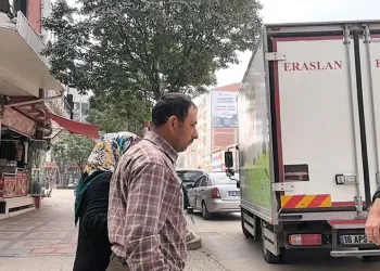 Bursa’da dolandırıcıların tuzağına düşen şahsı polis kurtardı