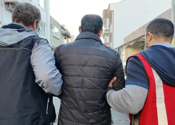 Çanakkale’de narkotik operasyonu: Gözaltındaki 5 şüphelinin emniyetteki işlemleri sürüyor