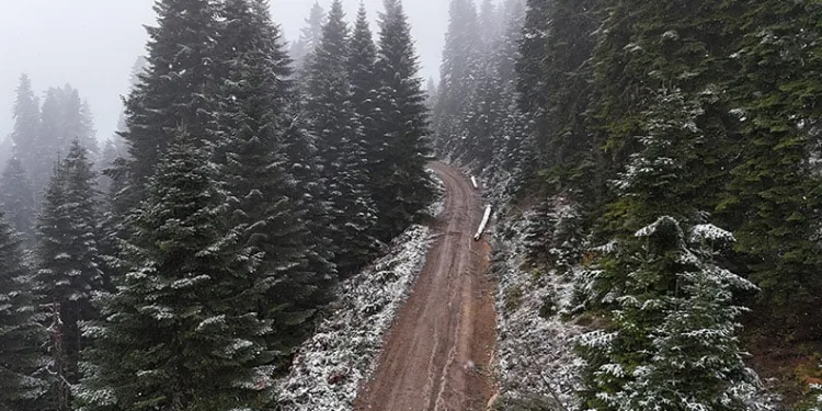 Karabük’te mevsimin ilk karı yağdı