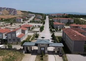 Türkiye’nin ilk mesleki ortaokulu eğitim öğretime başladı