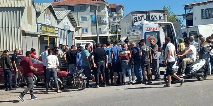 Polis memuruna cadde ortasında pompalı tüfekle saldırı