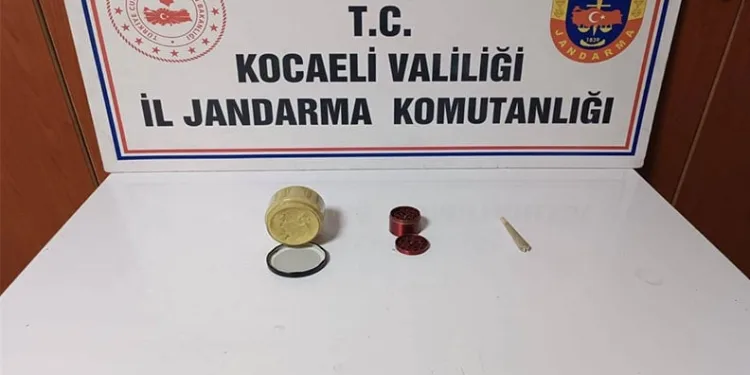 Yöntemleri pes dedirtti, tereyağına emdirilmiş uyuşturucu ele geçirildi
