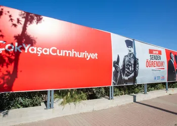 Bursa’yı, Cumhuriyet coşkusu sardı