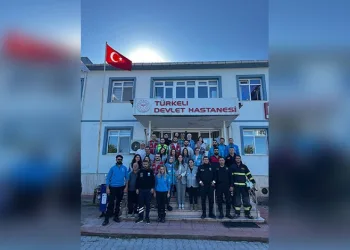 Başkan Büyükkılıç; 15 Temmuz şehidi Cennet Yiğit’in ailesini ziyaret etti
