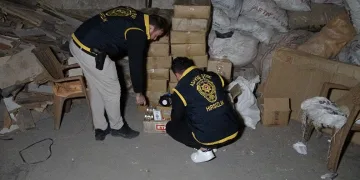 Otomobil ile motosiklet çarpıştı: 1 yaralı