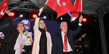 29 Ekim coşkusu Karacabey ve Gemlik’te