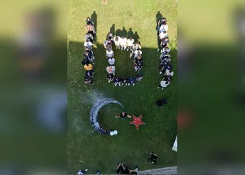 Fenomen ciğerci Cumhuriyet Bayramı’nı gençlerle kutladı