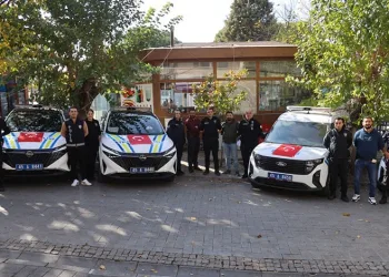 Eyüpsultan’da kız öğrenciler arasında kavga: Darp edilen arkadaşları bayıldı