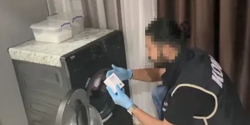 İlaçları çamaşır makinasına saklayan şebekeye operasyon: 19 gözaltı