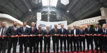 İnegöl’de mobilya fuarı başladı