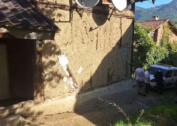 Alkollü şahıs acil servisi birbirine kattı