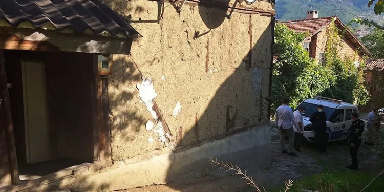 Alkollü şahıs acil servisi birbirine kattı