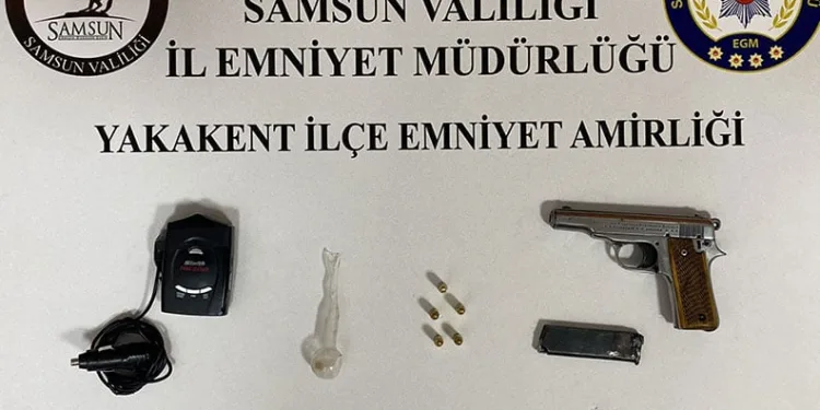 Uyuşturucu operasyonunda tırda 345 kilo skunk ele geçirildi