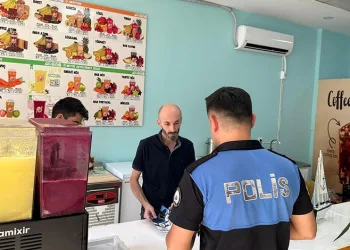 Elazığ’da otomobil takla attı: 1 yaralı