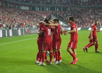 A Milli Takım liderliğini sürdürdü