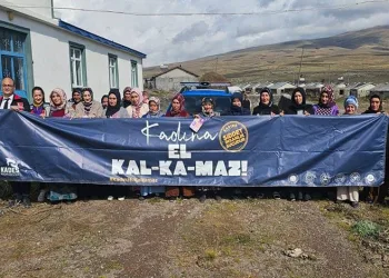 Kadın hırsızlar polisin takibi sonucu yakalandı