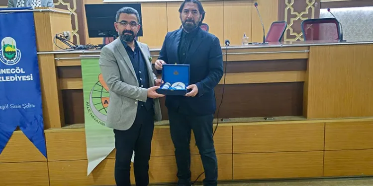 Aile okulu eğitimleri Abdülaziz Kıranşal semineriyle başladı