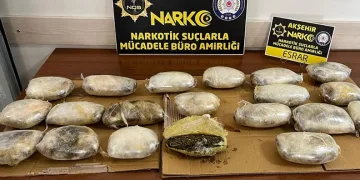 Uyuşturucu tacirleri ‘Mia’nın burnuna takıldı