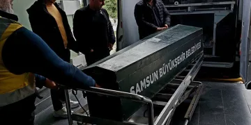 Bayrampaşa’da kaçak diş malzemeleri operasyonu: 50 milyon lira değerinde tıbbi cihaz ve ilaç ele geçirildi