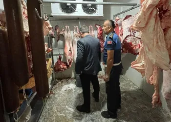 Kartepe’de meme kanserine farkındalık eğitimi