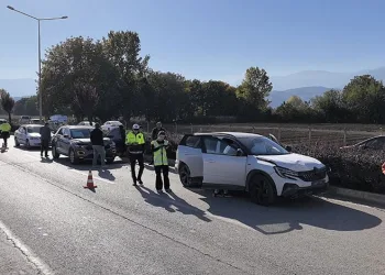 Bursa’da zincirleme kaza: 6 yaralı