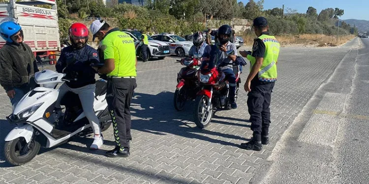Tekirdağ’da ruhsatsız tüfek ve uyuşturucu aparatı ele geçirildi