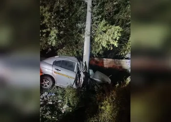 Eczaneye girip para ve kontrole tabi ilaçlar çalan hırsız kamerada