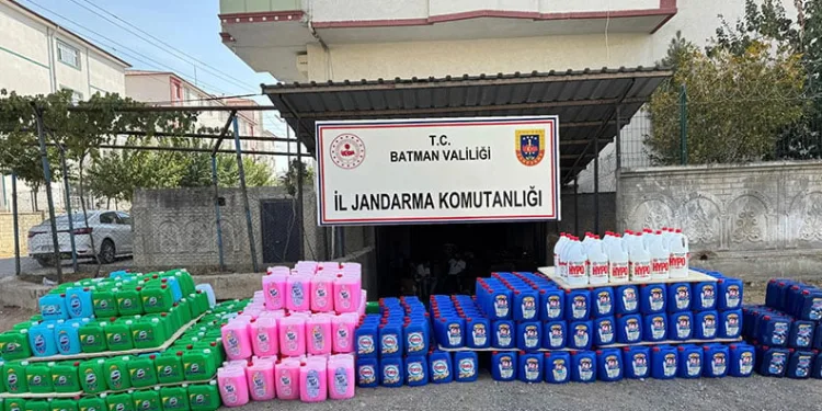 Batman’da 1 milyon 350 bin lira değerinde sahte temizlik ürünü ve ham maddesi ele geçirildi