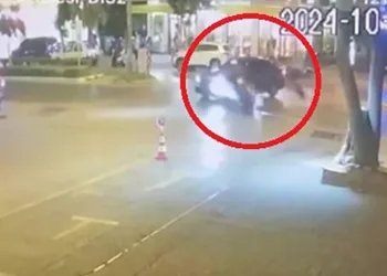 Ankara’da eğlence merkezinde bir kişi görüştüğü kadını öldürdükten sonra kendini vurdu