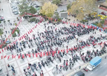 150 motorcudan Cumhuriyet Korteji
