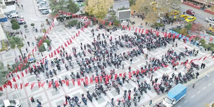 150 motorcudan Cumhuriyet Korteji