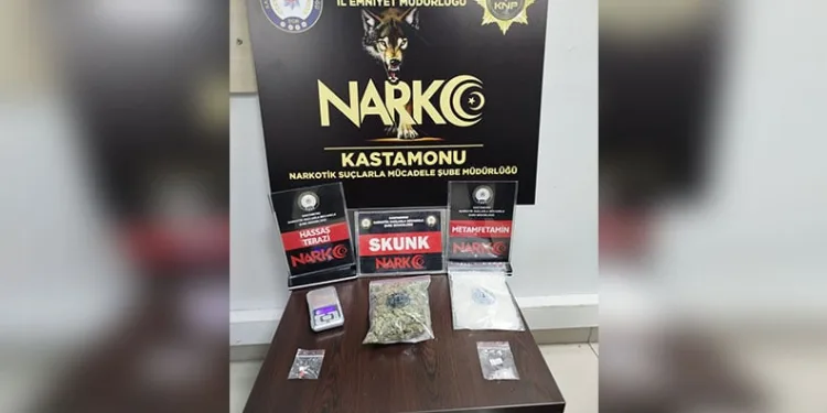 Cins köpekler jandarmayı geçemedi