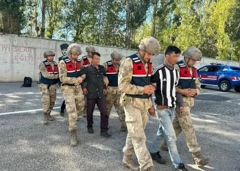 Antalya’da kaçak sigara operasyonu