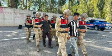 Antalya’da kaçak sigara operasyonu