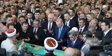 Erdoğan, Recai Kutan’ın cenazesine katıldı