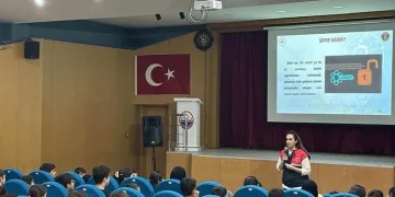 Şehit ailelerinin Adli Tıp Kurumu’nda bekleyişi
